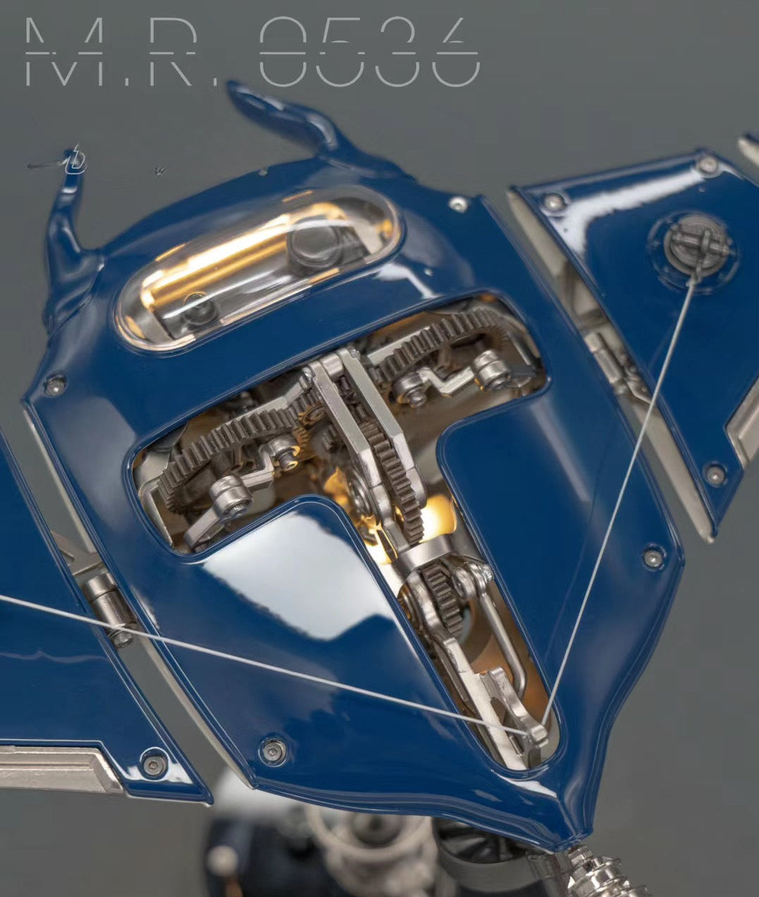 SteamPunk Mechanical Mantaray: Decorative Statue for Office Desk